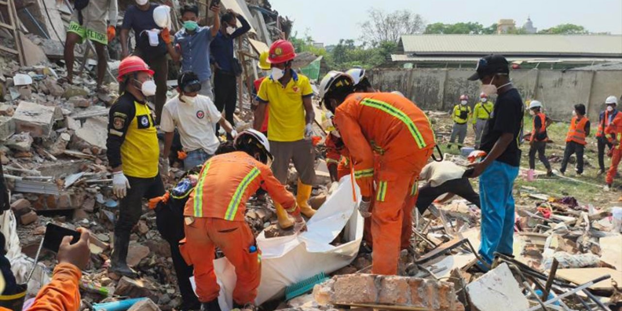 Myanmar'da Yaklaşan Muson Sezonu, Depremzedeler İçin Tehlike Arz Ediyor