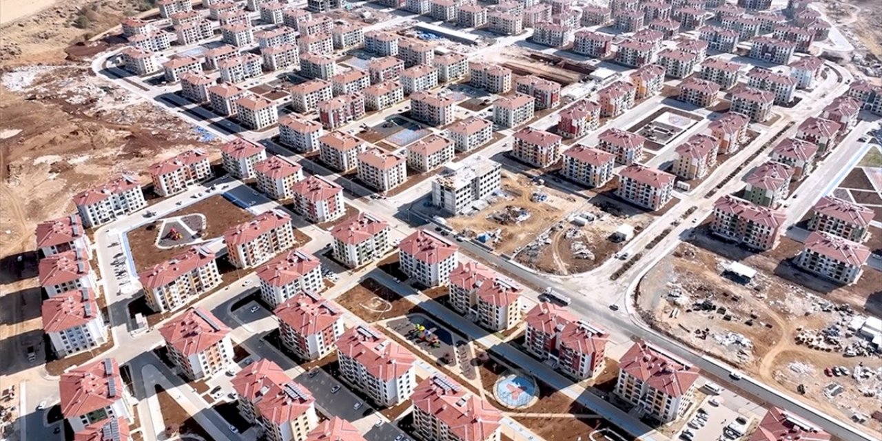 Adıyaman'ın Örenli Mahallesi'nde 1 Yılda 3 Bin 34 Konut Yapıldı