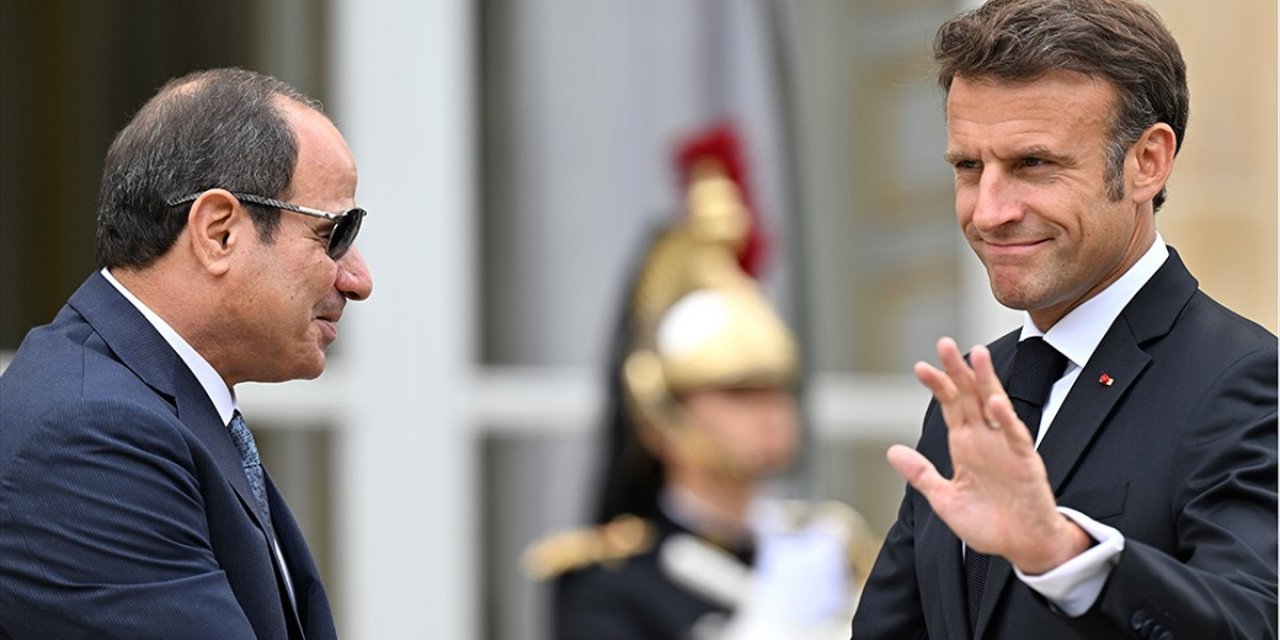 Fransa Cumhurbaşkanı Macron, Gazze Gündemli Üçlü Zirve İçin Mısır’da