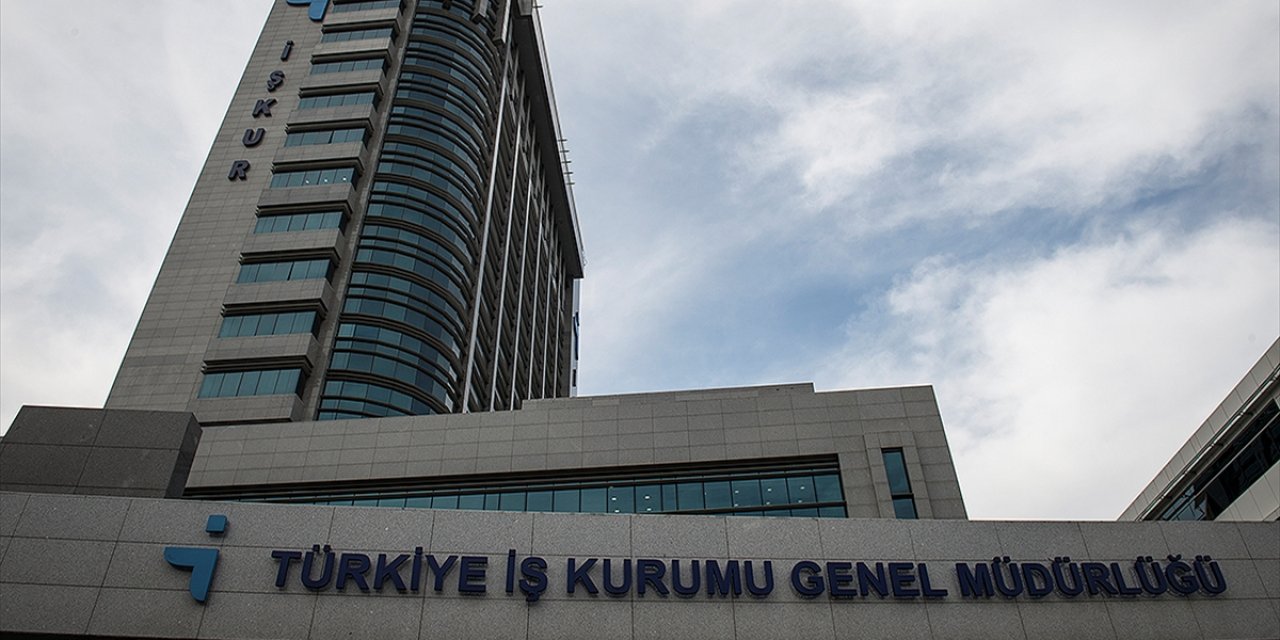 İşkur Üç Ayda 315 Bin 721 Kişinin İşe Yerleştirilmesine Aracılık Etti