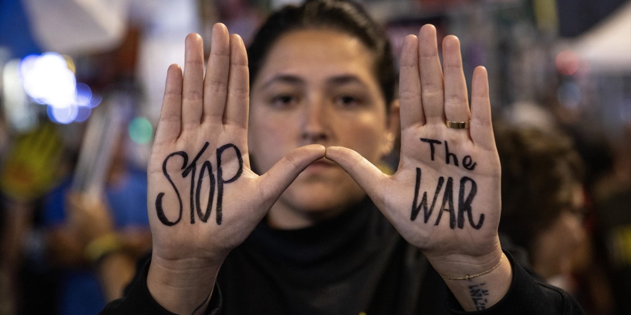 Kudüs İbrani Üniversitesi'ndeki Arap ve İsrailli Öğrenciler, Gazze'ye Saldırıları Protesto Etti