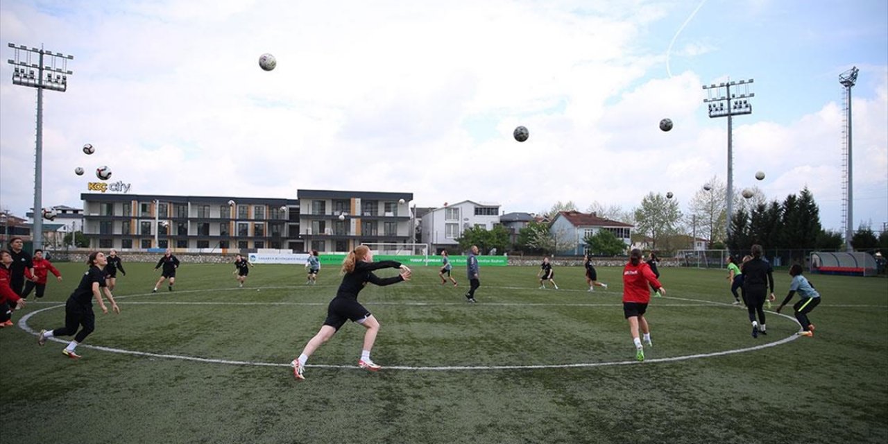 Sakarya Kadın Futbol Spor Kulübü, Süper Lig Hayali İçin Ter Döküyor