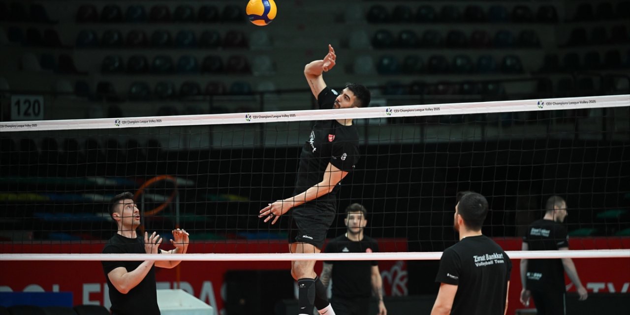Ziraat Bankkart Voleybol Takımı, Kulüp Tarihinin İlk Avrupa Kupası İçin Sahaya Çıkacak