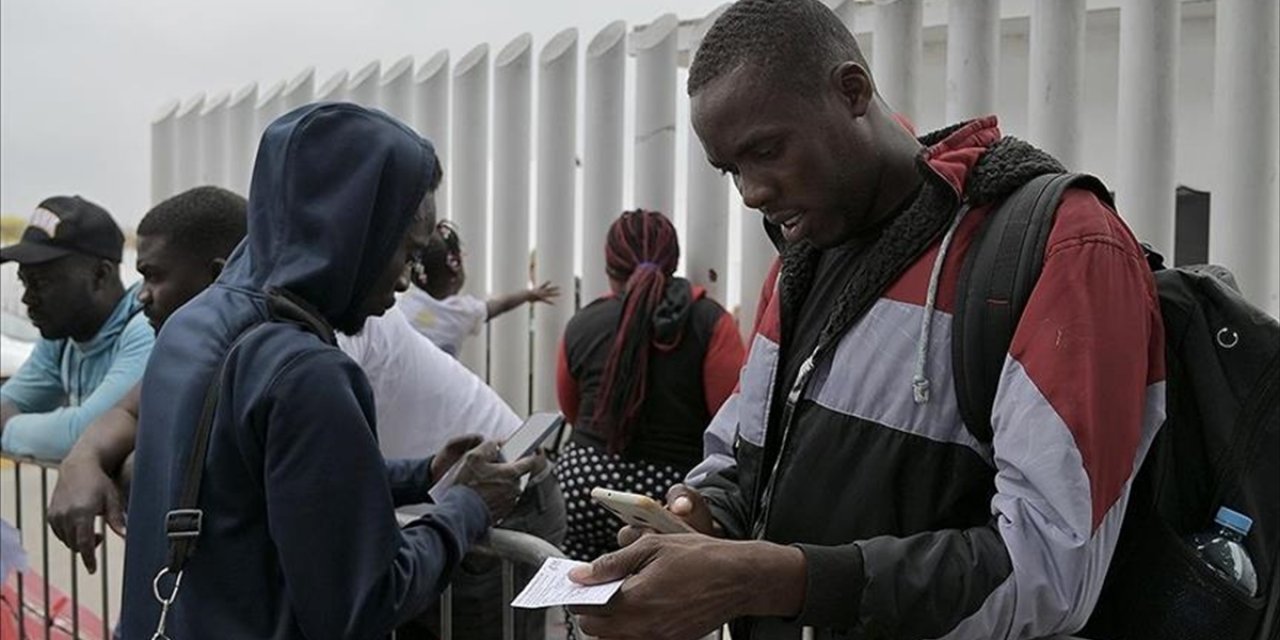 ABD'ye İltica Başvurusu Uygulamasıyla Gelenlerin Ülkeyi Terk Etmeleri Talep Edildi