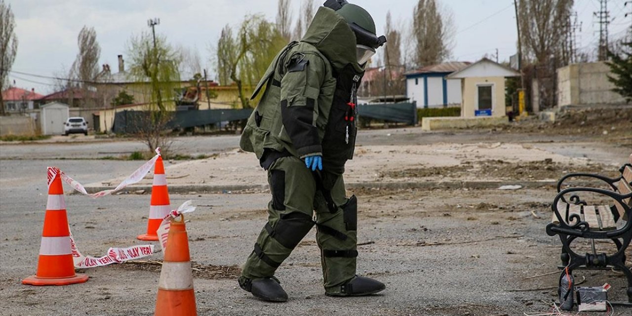 Kadın Bomba Uzmanı, 8 Yılda 100'ün Üzerinde Vakaya Müdahale Etti