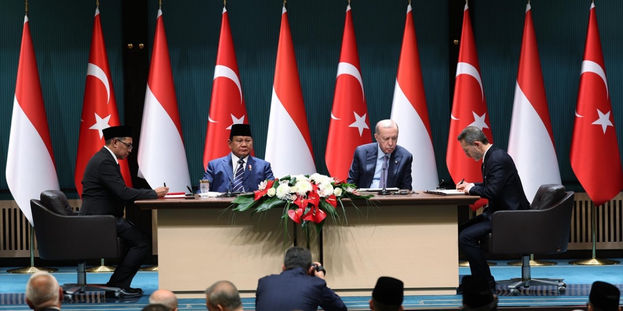Türkiye İle Endonezya Arasında 3 Anlaşma İmzalandı