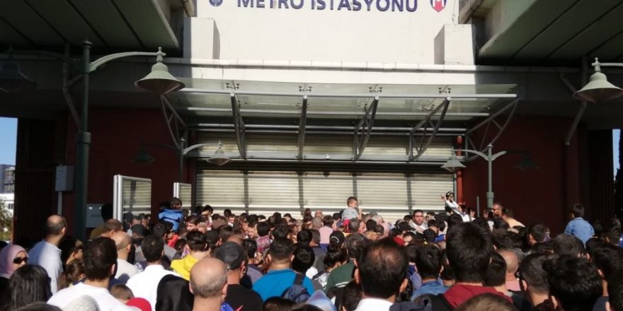 Atatürk Havalimanı'na Metro Seferleri Valilik ve Belediyenin Aldığı Kararla Durdu