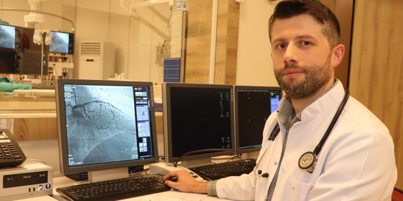 Uzmanından Kalp Krizi Vakalarını Sigara ve Alkol Tüketimini Azaltarak Önleyebilme Önerisi