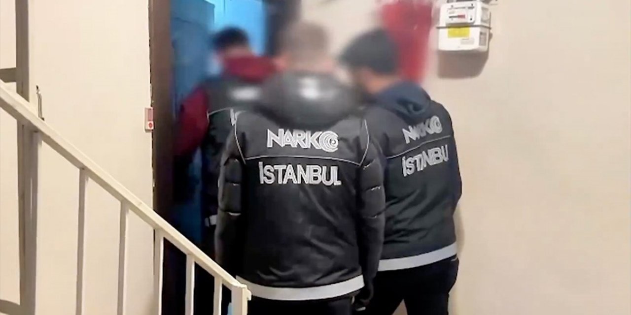 İstanbul'da 880 Kilogram Uyuşturucu Ele Geçirildi