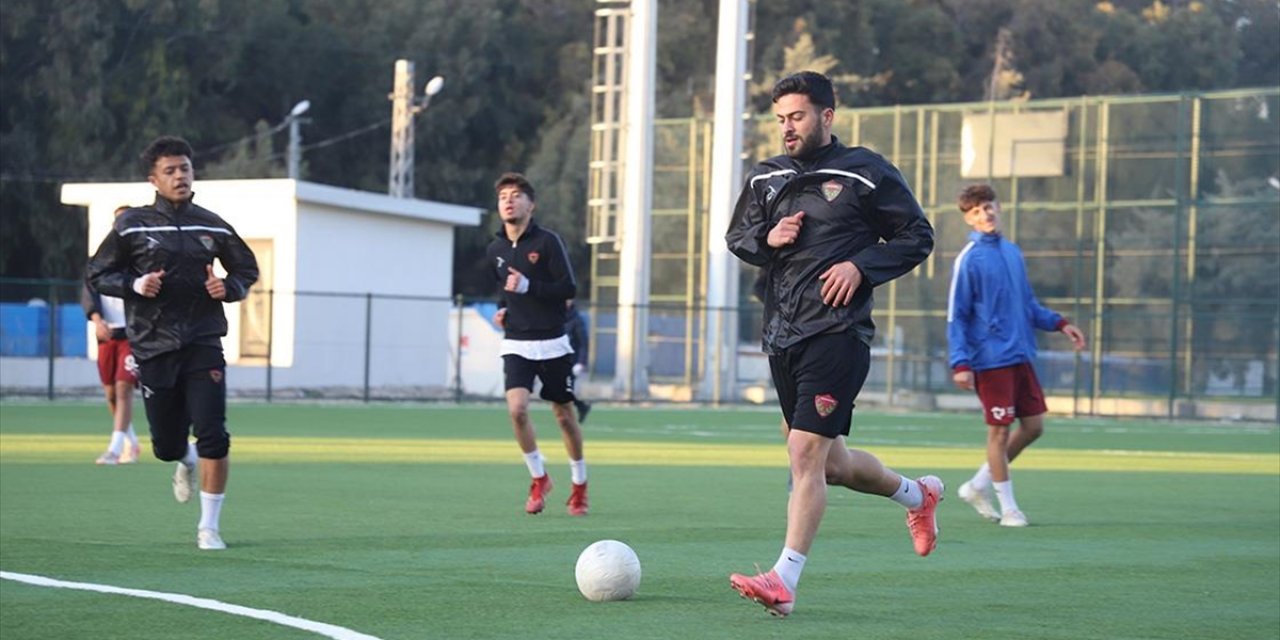 Süper Lig'de Kalma Umutları Azalan Hatayspor'da Altyapı Futbolcuları Forma Bekliyor