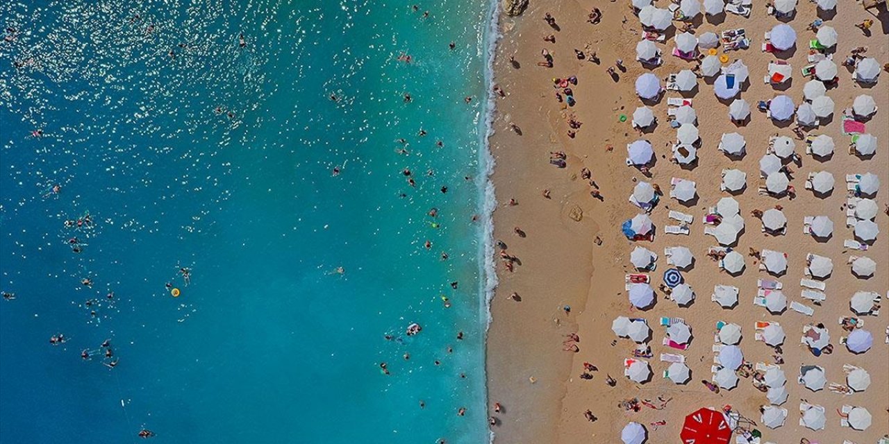 Antalya'da 2025 Turizm Sezonunda Yeni Rekorlar Bekleniyor