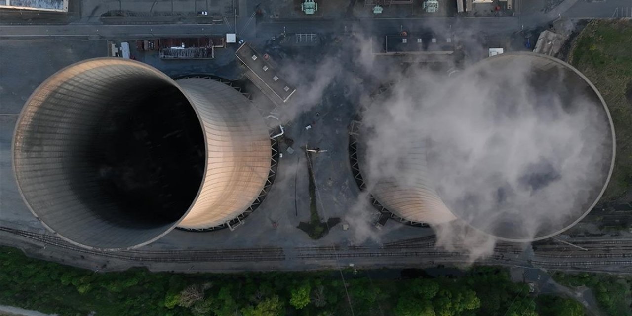Trump Yönetiminden Kömürle Çalışan En Az 66 Santrale Hava Kirliliği Kurallarından Muafiyet
