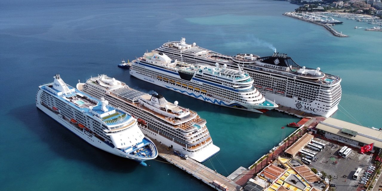Türkiye, Kruvaziyer Turizminde Yıllık 3 Milyon Yolcu Hedefliyor