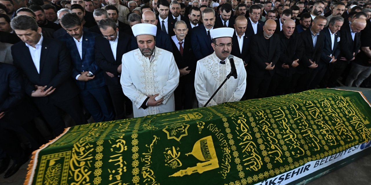 Eski Dışişleri Bakanı Çavuşoğlu'nun Babası Osman Çavuşoğlu İçin Cenaze Töreni Düzenlendi