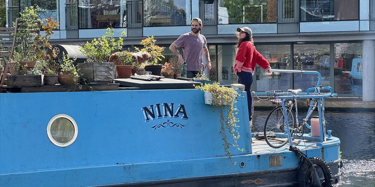 Londra Sularının Modern Göçebeleri: Botta Yaşayanlar