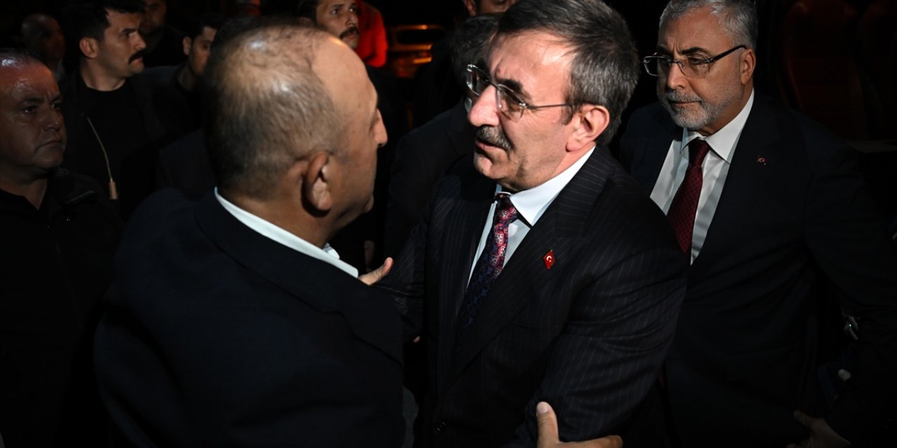 Cumhurbaşkanı Yardımcısı Yılmaz ve Bakanlardan, Eski Dışişleri Bakanı Çavuşoğlu'na Taziye Ziyareti