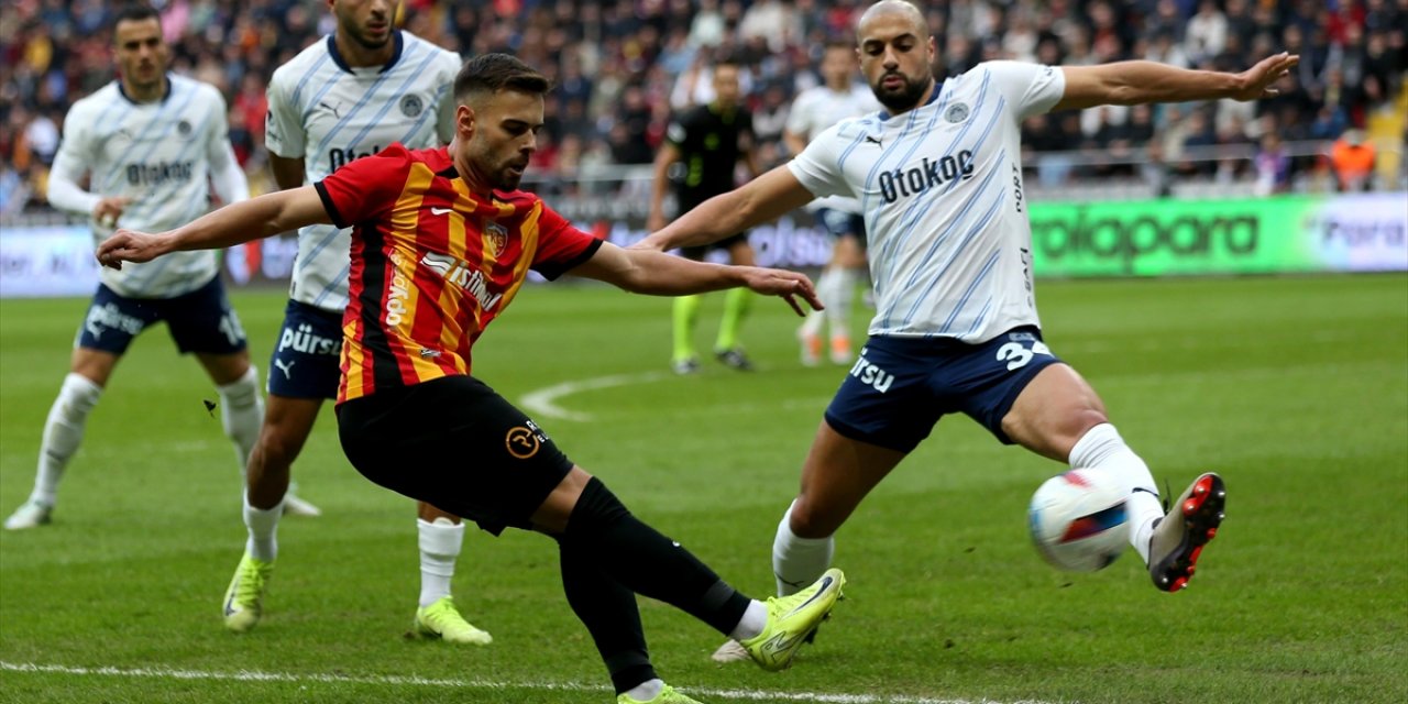 Fenerbahçe Yarın Kayserispor'u Ağırlayacak