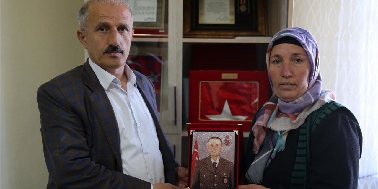 Şehit Ailesi Oğullarının Hatırasını Evlerinde Yaşatıyor