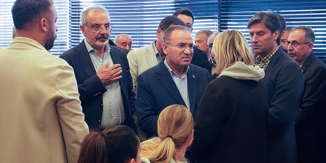 TBMM Başkanvekili Bozdağ'dan, Önder'in Tedavi Gördüğü Hastaneye Ziyaret