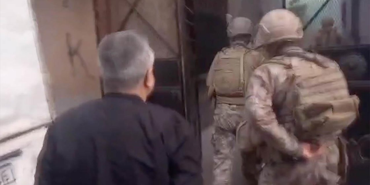 Ankara Merkezli Dolandırıcılık Operasyonunda 17 Şüpheli Tutuklandı