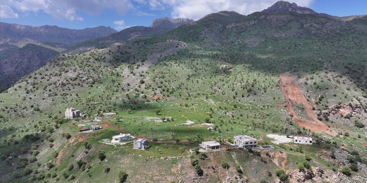 Avrupa'da Yaşayan Keldaniler Yıllar Önce Terk Ettikleri Şırnak'taki Köylerine Geri Dönüyor