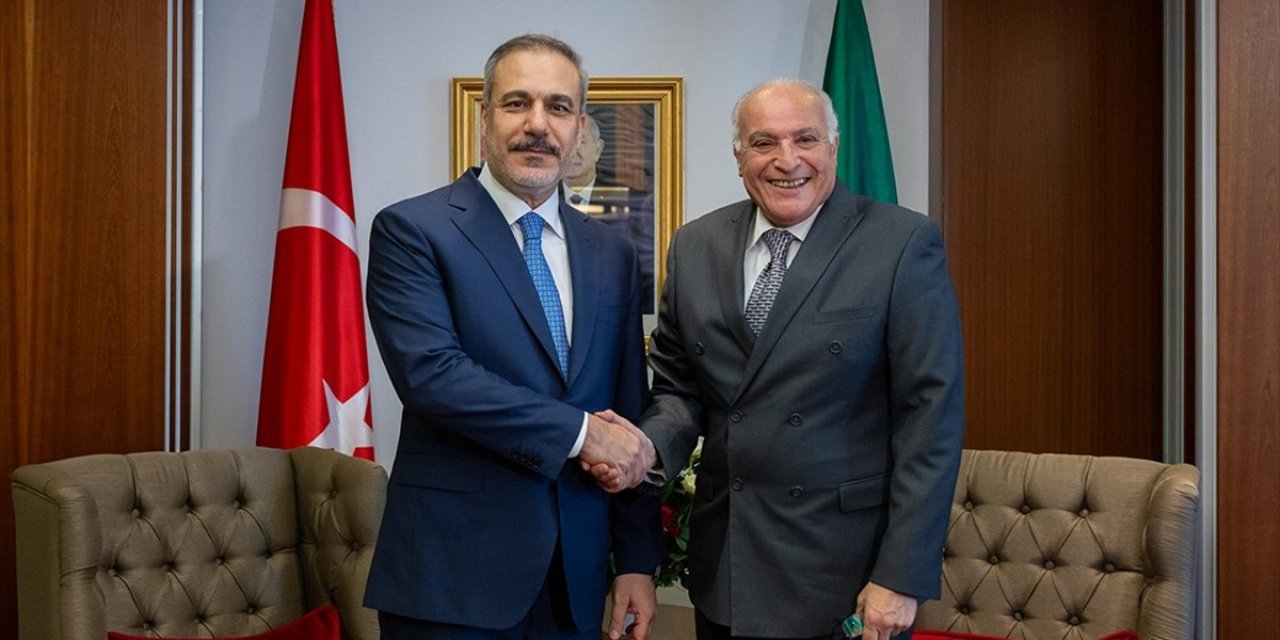 Dışişleri Bakanı Fidan, Cezayirli Mevkidaşı Attaf İle Bir Araya Geldi