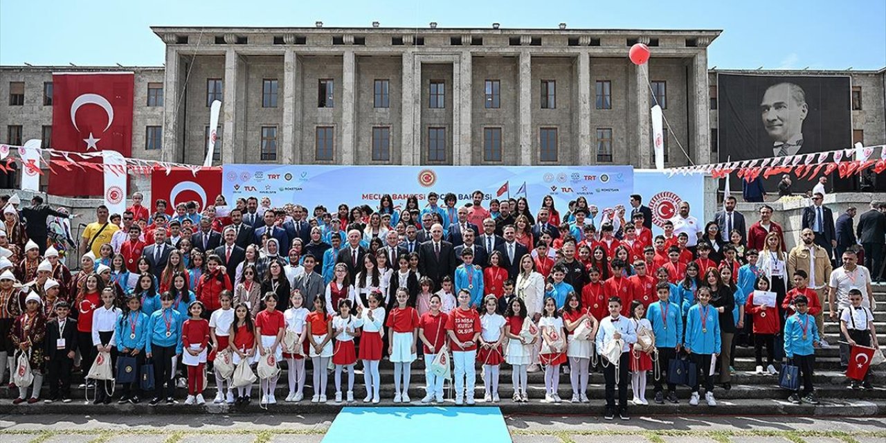 TBMM'de "7 Bölge 7 Eser 23 Nisan Konseri" Düzenlendi