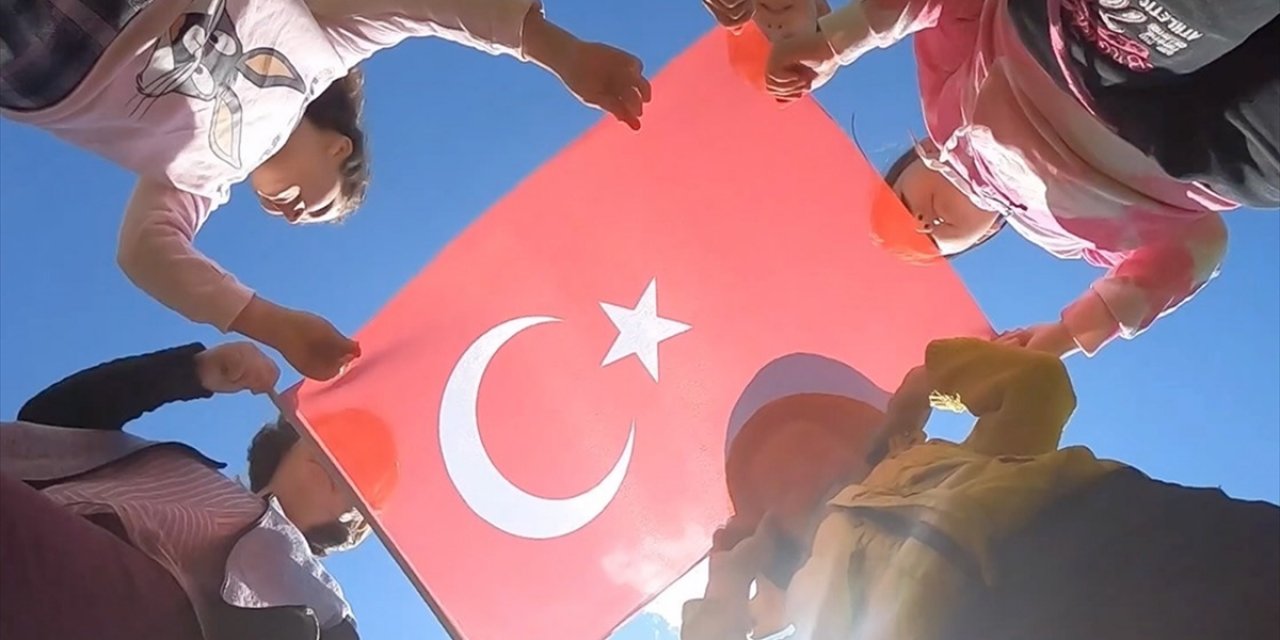 Çevre, Şehircilik ve İklim Değişikliği Bakanlığı Deprem Bölgesinde 23 Nisan Şenliği Düzenleyecek