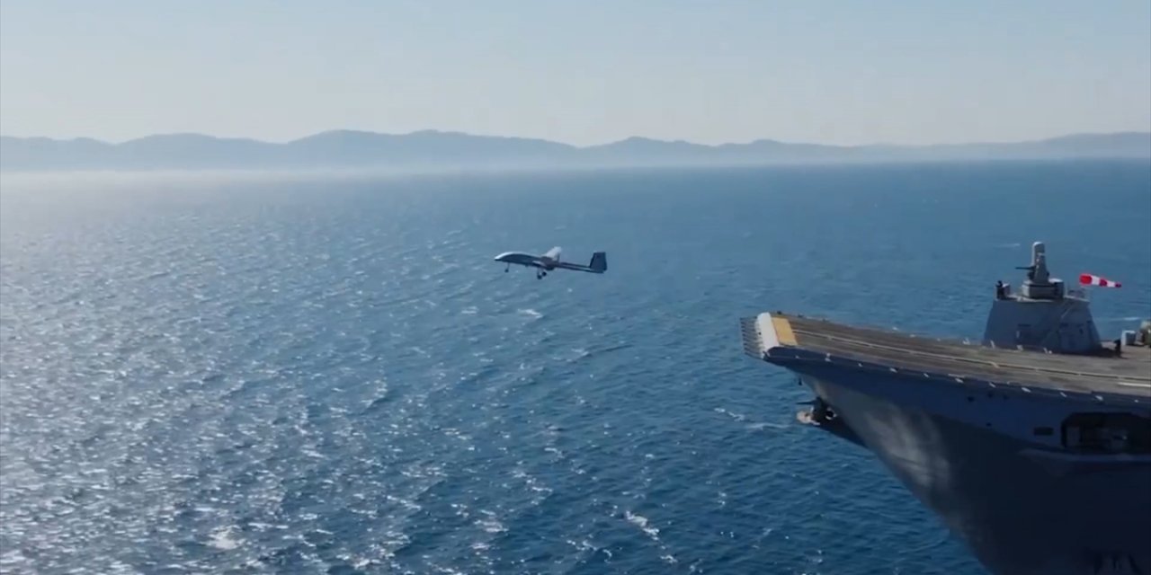 Bayraktar Tb3 Siha'dan TCG Anadolu'ya Başarılı 4 Sorti