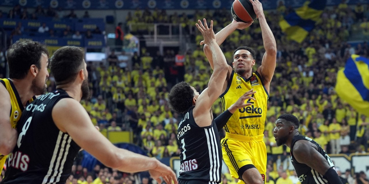 Fenerbahçe Beko, Paris Basketbol'u Mağlup Etti