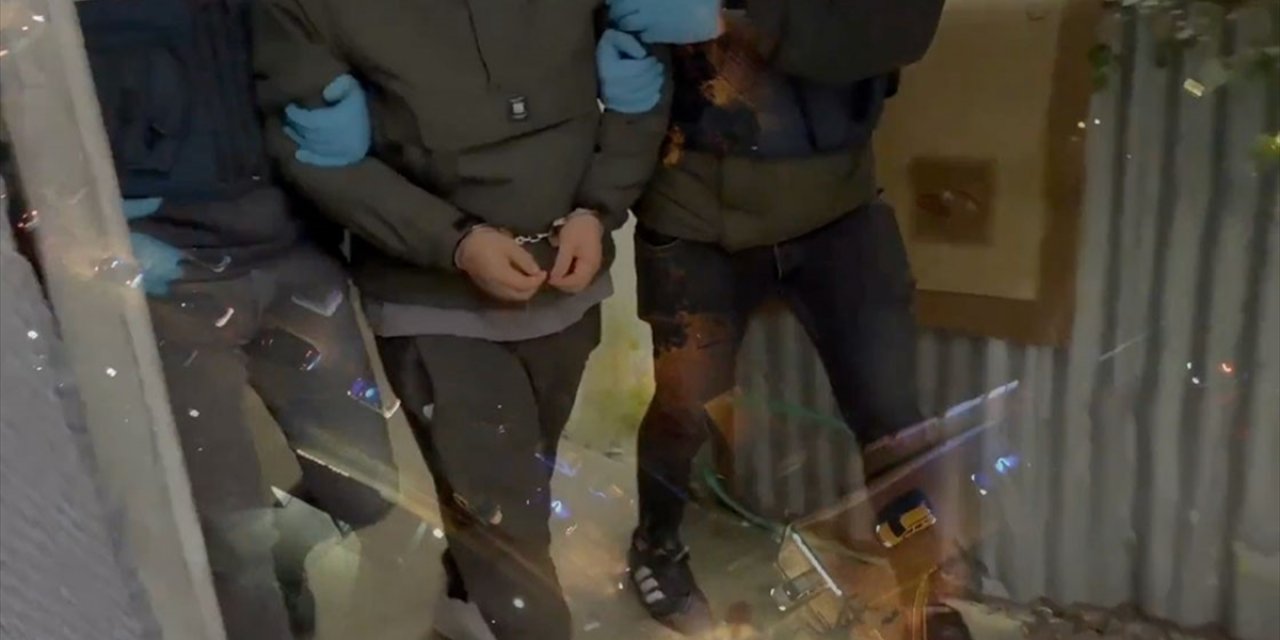 Antalya Merkezli 13 İldeki Dolandırıcılık Operasyonlarında 139 Şüpheli Yakalandı