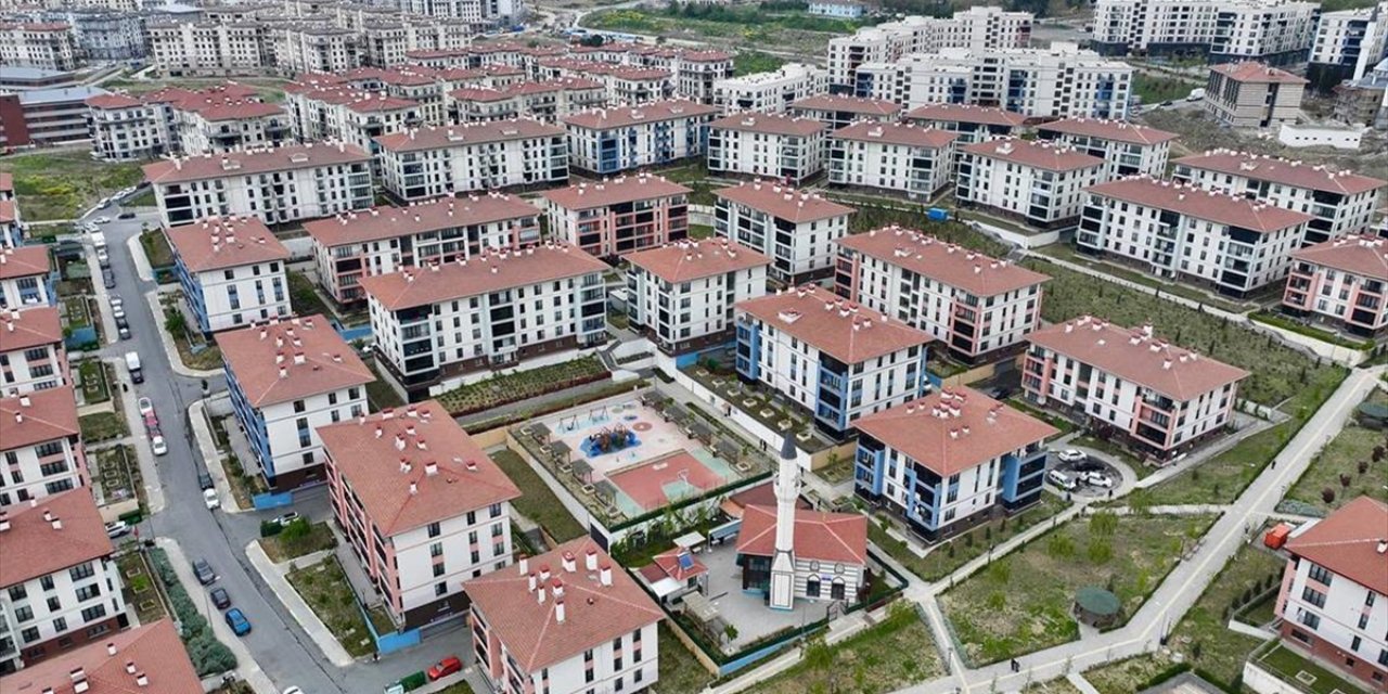 İstanbul'da Kentsel Dönüşümle Yenilenen Evlerde Oturanlar Geceyi Güvenle Geçirdi