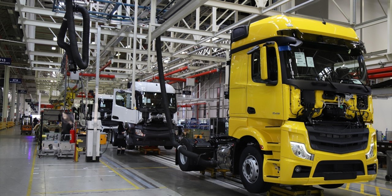 Türkiye'den Yılın İlk Çeyreğinde 62 Ülkeye Hafif Ticari Araç ve Kamyon Satıldı