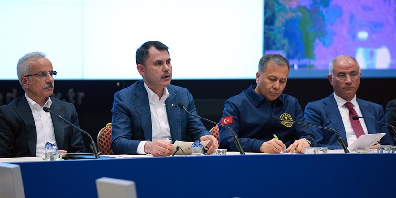 Bakan Kurum: Toplamda 83 Binamızın Az Hasarlı Olduğunu Tespit Ettik