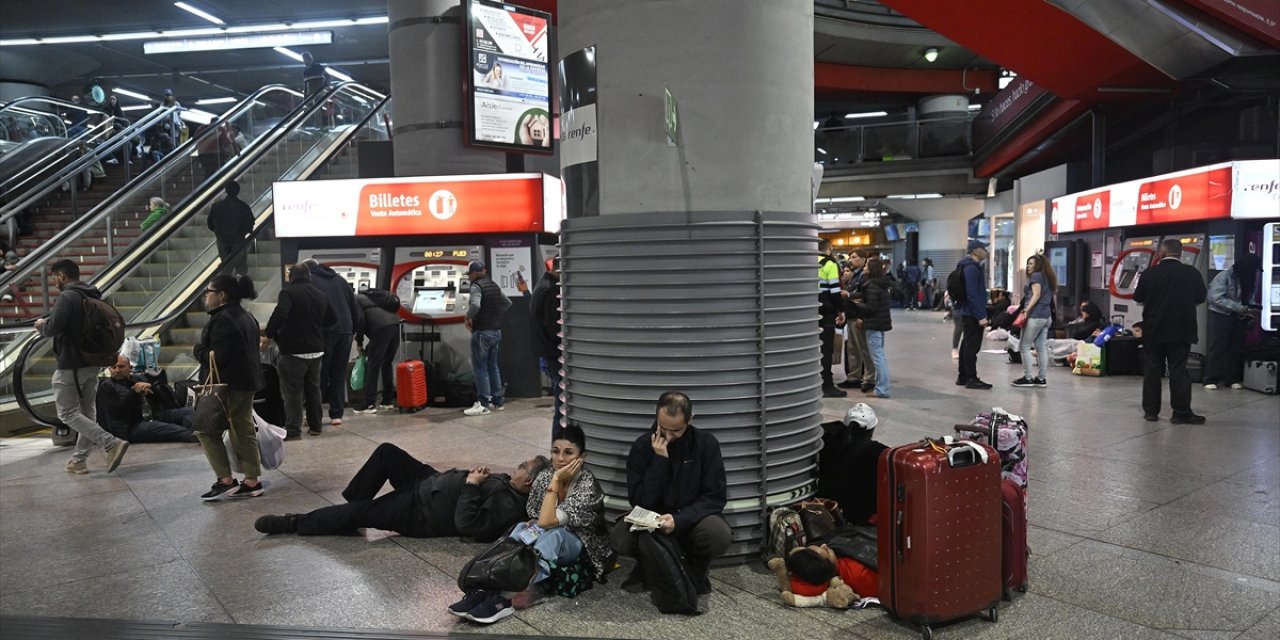 Geniş Çaplı Elektrik Kesintileri Avrupa'da Her Duruma Karşı Hazırlık Konusunu Yeniden Gündeme Getirdi