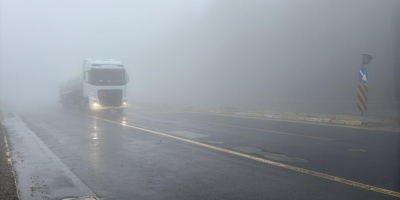 Bolu Dağı'nda Sis Etkili Oldu