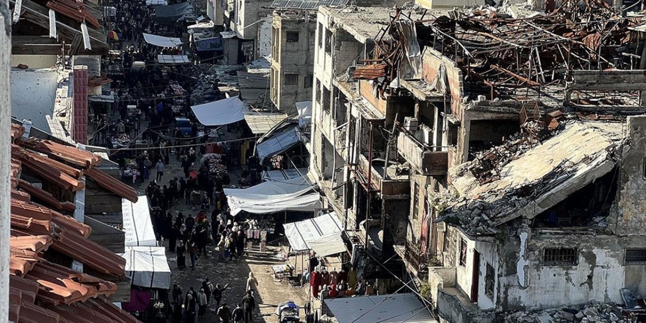 Gazze'deki İşçiler, İsrail Saldırıları Sebebiyle "Tam Bir Acziyet" Hali Yaşıyor