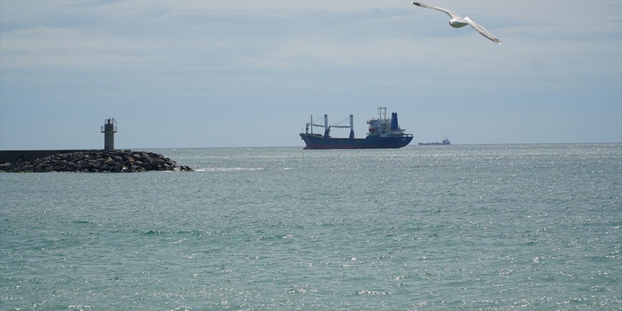 Tekirdağ'da Poyraz 5 Gündür Deniz Ulaşımını Olumsuz Etkiliyor