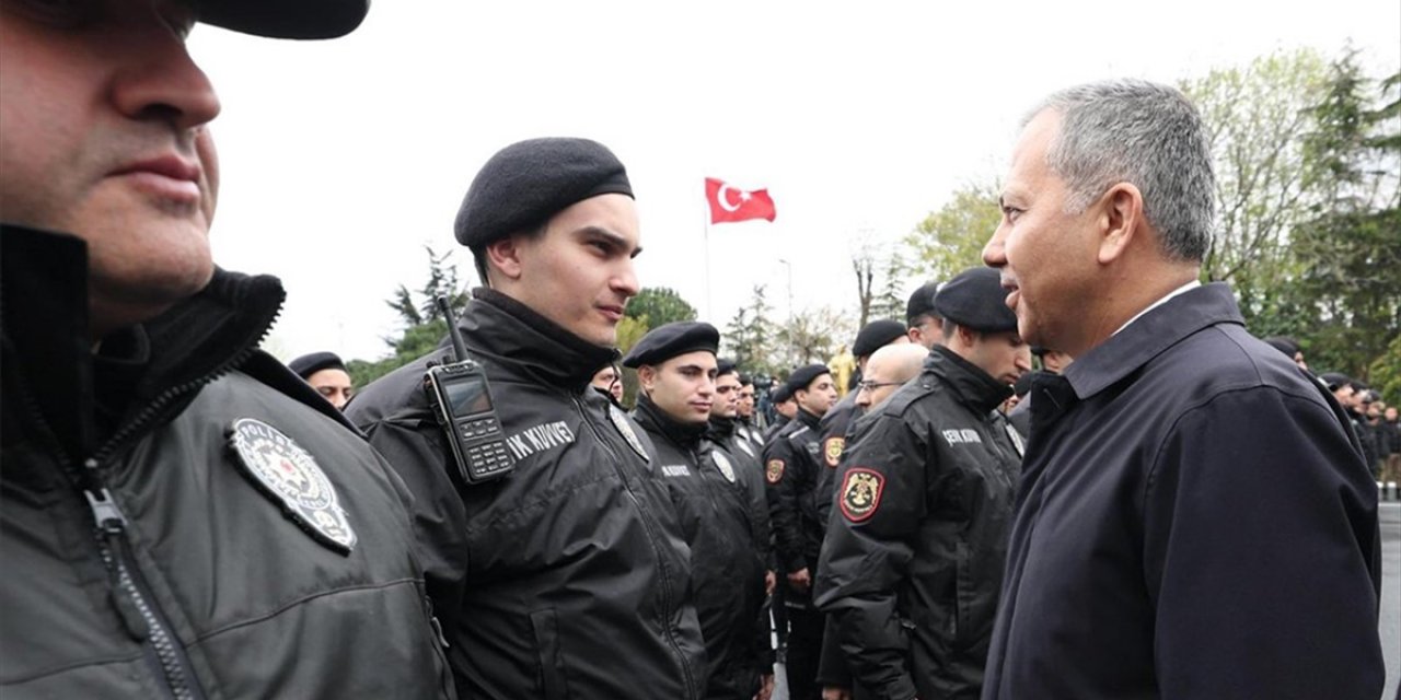 İçişleri Bakanı Yerlikaya: İstanbul'da 407, Tokat'ta 1 ve Van'da da 1 Olmak Üzere 409 Şahıs Gözaltına Alındı