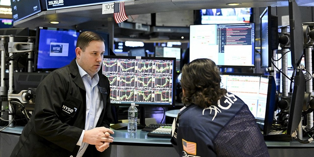 ABD Borsaları, Gümrük Vergilerinin Açıklandığı 2 Nisan'daki Seviyelerine Geri Döndü