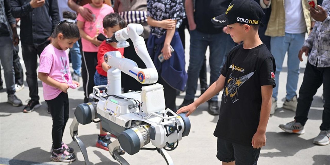 Jandarmanın Yeni Yardımcısı "Robot Köpek" Envantere Girdi