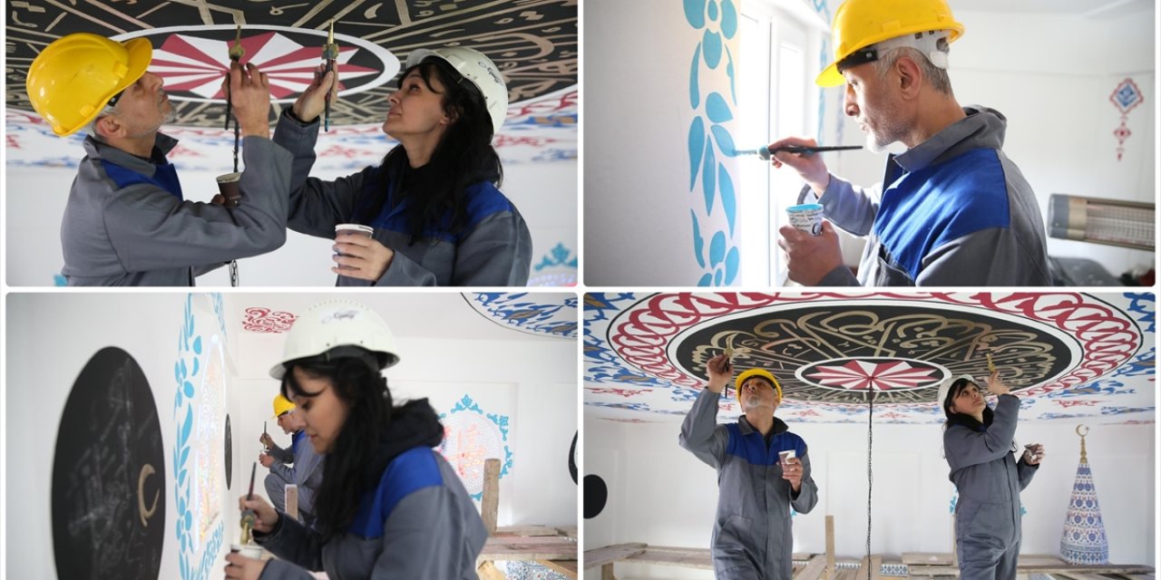 Ordu'da Nakkaş Çift Sırt Sırta Vererek Cami Duvarlarını Süslüyor