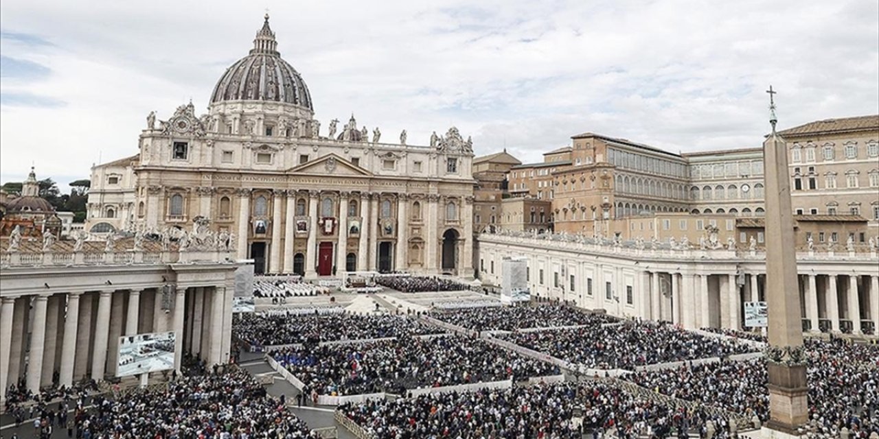 Vatikan Uzmanları, Konklav'dan Daha Uzlaştırıcı Bir Papa Çıkmasını Bekliyor