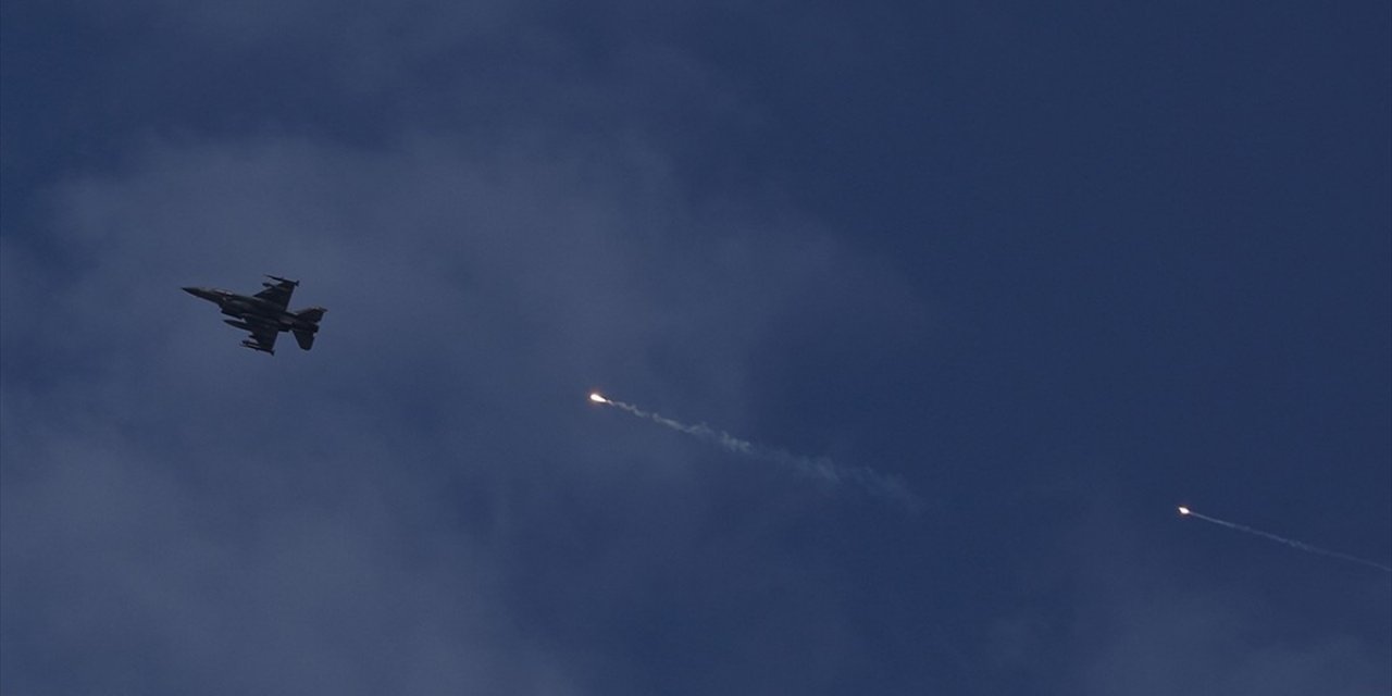 İsrail Savaş Uçaklarının, Yemen'e Hava Saldırıları Düzenlediği Bildirildi