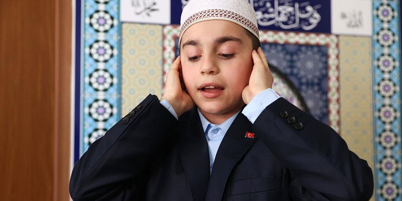 Ezan Okuma Yarışması Birincisi Emir Kayra'nın Hayali Ayasofya'da Görev Yapmak