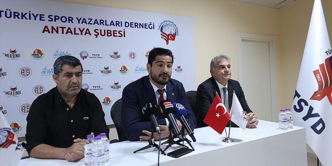 Türkiye Güreş Federasyonu Başkanı Taha Akgül: Amacımız Yetenekli Çocukları Bulmak ve Ülkemize Kazandırmak