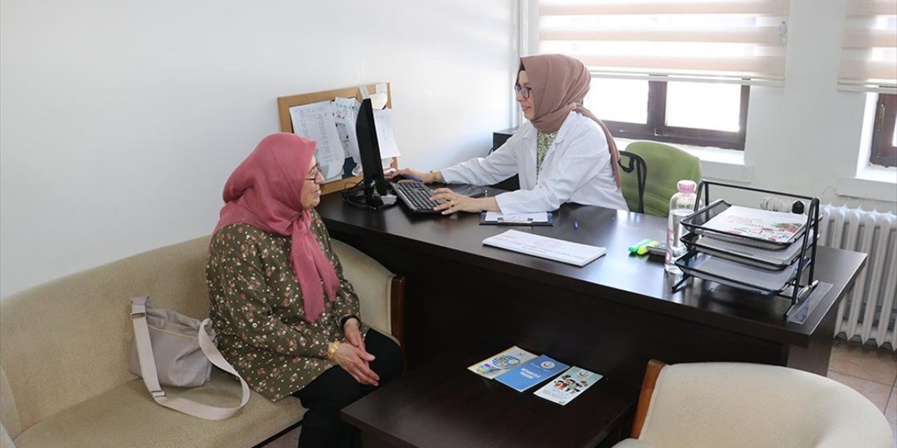 Kastamonu'da 66 Yaşındaki Kadın Sağlıklı Hayat Merkezi'nde Bir Yılda 18 Kilo Verdi