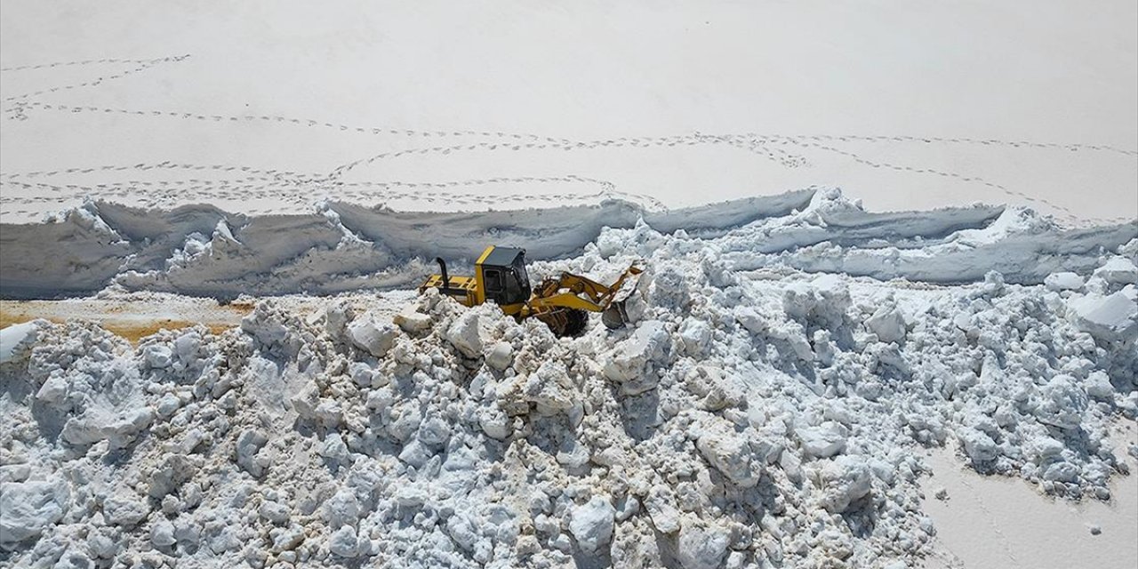 Soğanlı Dağları'nda Mayısta Karla Mücadele