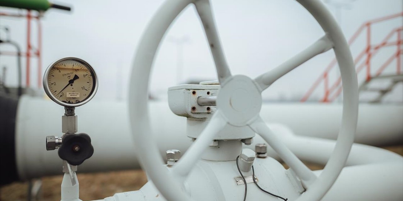 Avrupa, Rus Fosil Yakıtlarını Bırakmaya Hazırlanıyor