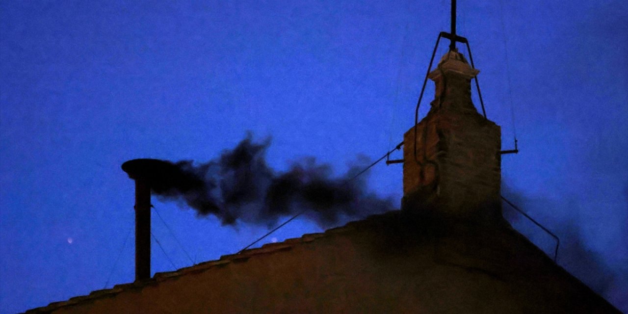 Vatikan'da Yapılan İlk Tur Oylamada Yeni Papa Seçilemedi